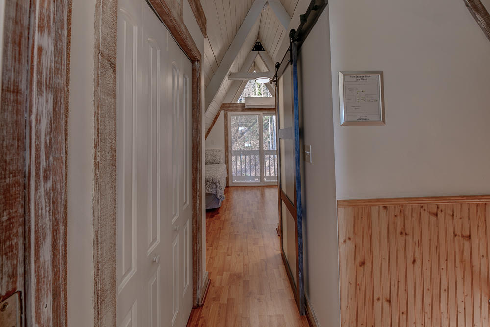 1769 Bennett Lake Road Whitwell, TN 37397 - Photo 21 of 33 Upstairs