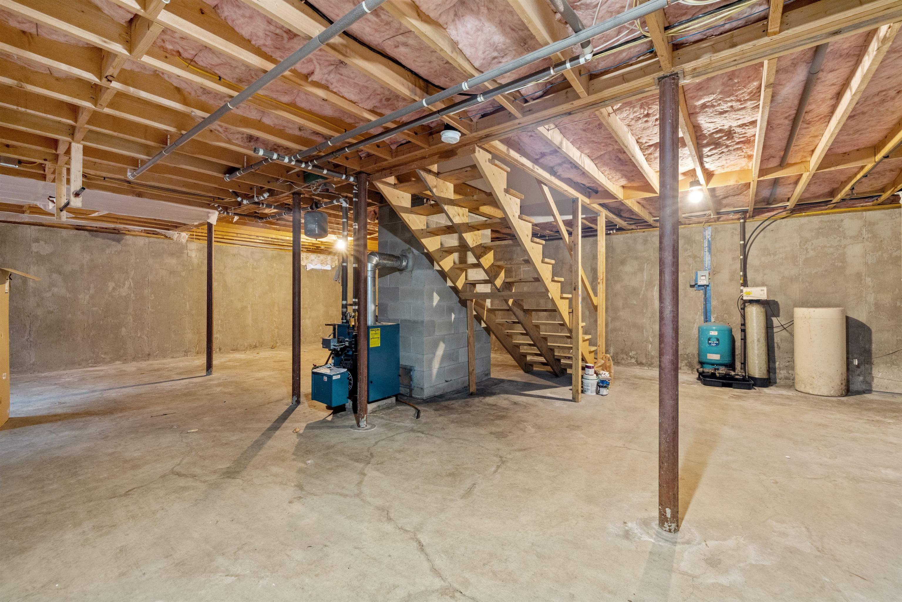 334 Mountain Road Gilmanton, NH 03837 - Photo 26 of 40