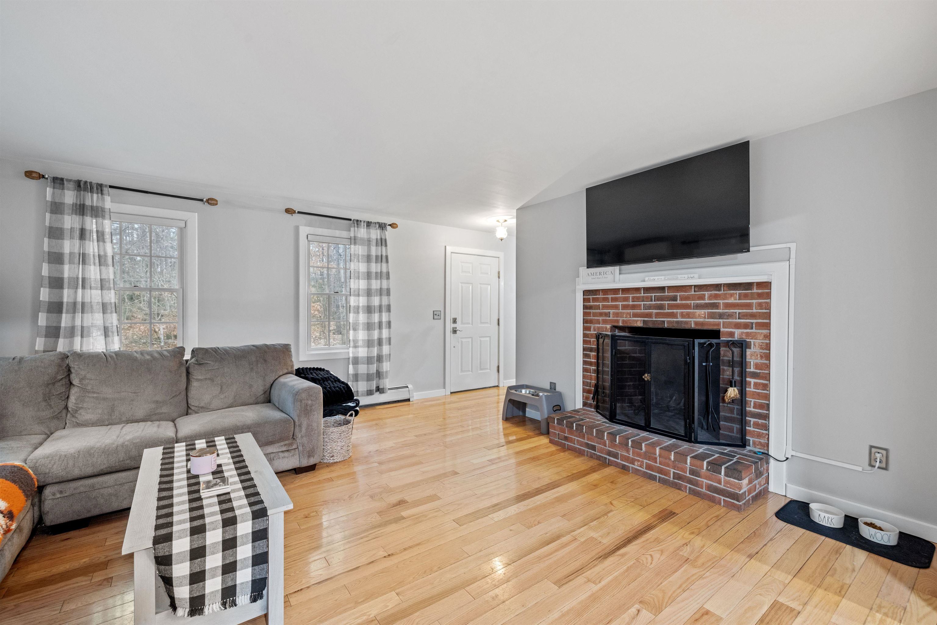 334 Mountain Road Gilmanton, NH 03837 - Photo 7 of 40