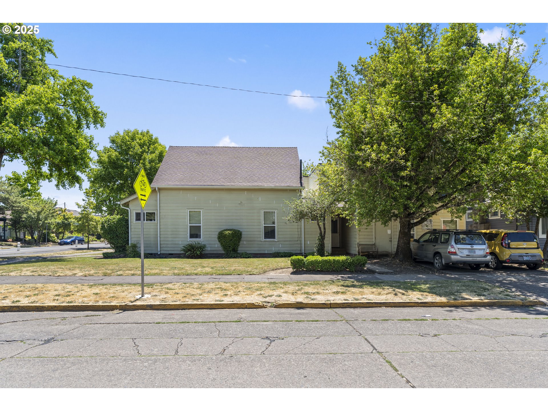 1610 High Street Eugene, OR 97401 - Photo 3 of 27 Gallery Image 3