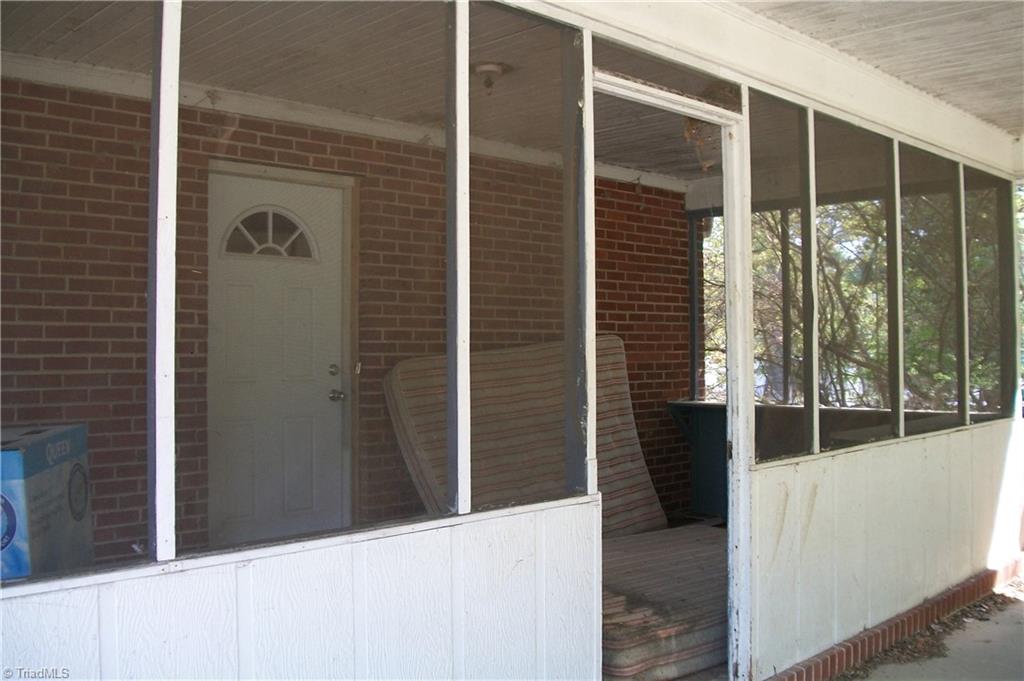 5085 Reynolda Road Winston-Salem, NC 27106 - Photo 2 of 50 Gallery Image 2