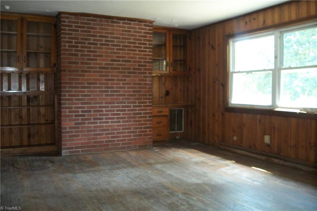 5085 Reynolda Road Winston-Salem, NC 27106 - Photo 8 of 50 Gallery Image 8