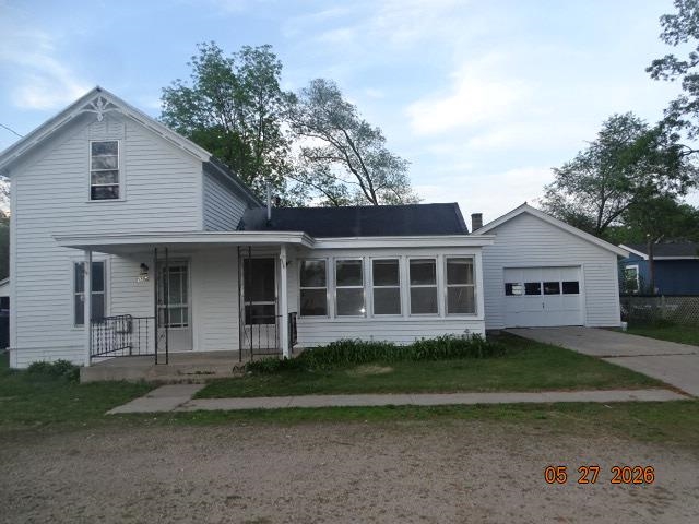 3462 North State Montello, WI 53949 - Photo 2 of 17