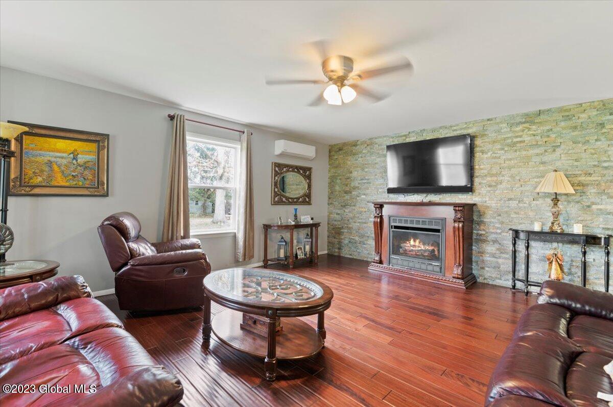 2 Manning Road Ballston, NY 12019 - Photo 9 of 55 28-FJD_2842
