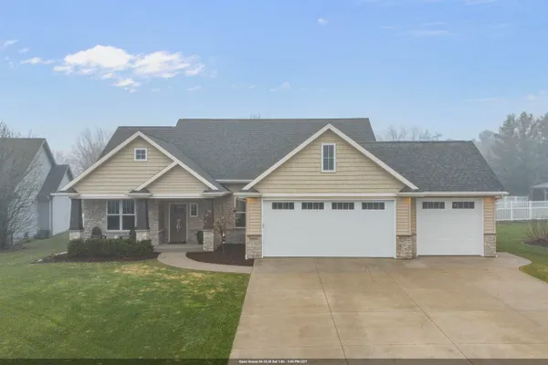 $724,900 | W6681 Charleen Lane, Greenville, WI 54942