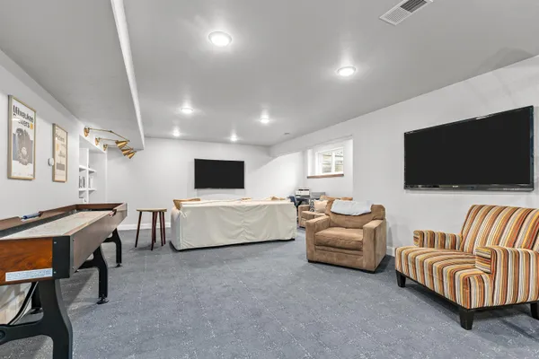 $724,900 | W6681 Charleen Lane, Greenville, WI 54942