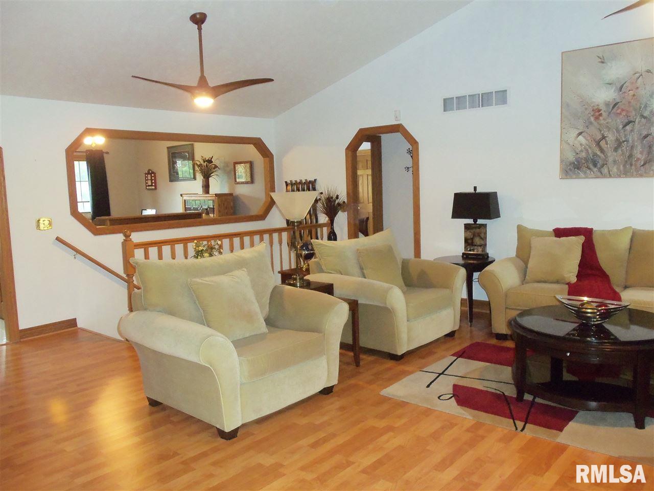 225 Trillium Lane Springfield, IL 62707 - Photo 5 of 18 Gallery Image 5