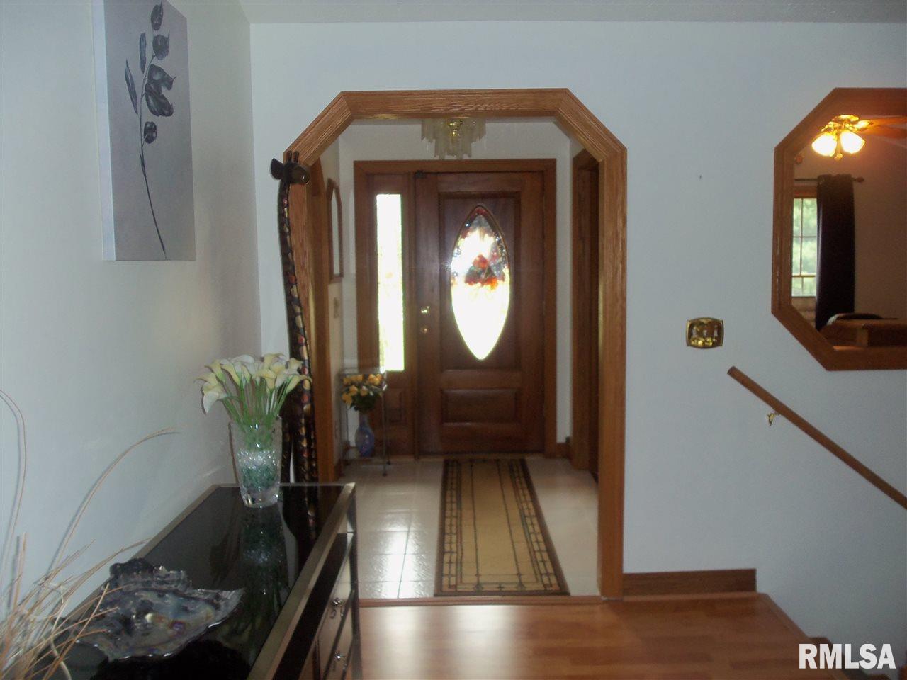 225 Trillium Lane Springfield, IL 62707 - Photo 10 of 18 Gallery Image 10