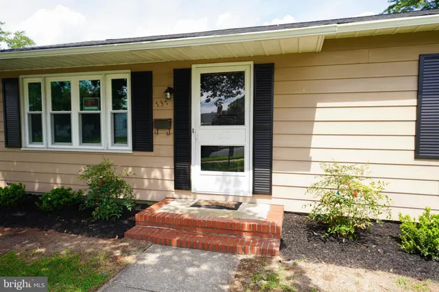 $1,895 | 737 Magnolia Drive, Seaford, DE 19973