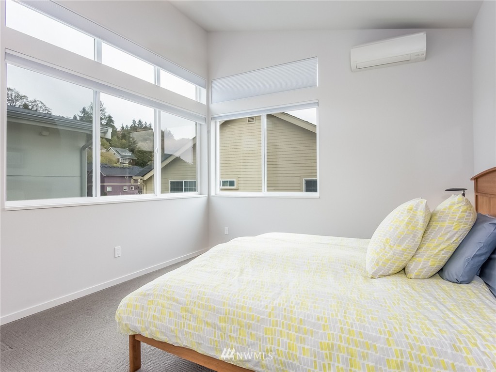 4755 Delridge Way Southwest Seattle, WA 98106 - Photo 14 of 24 Gallery Image 14