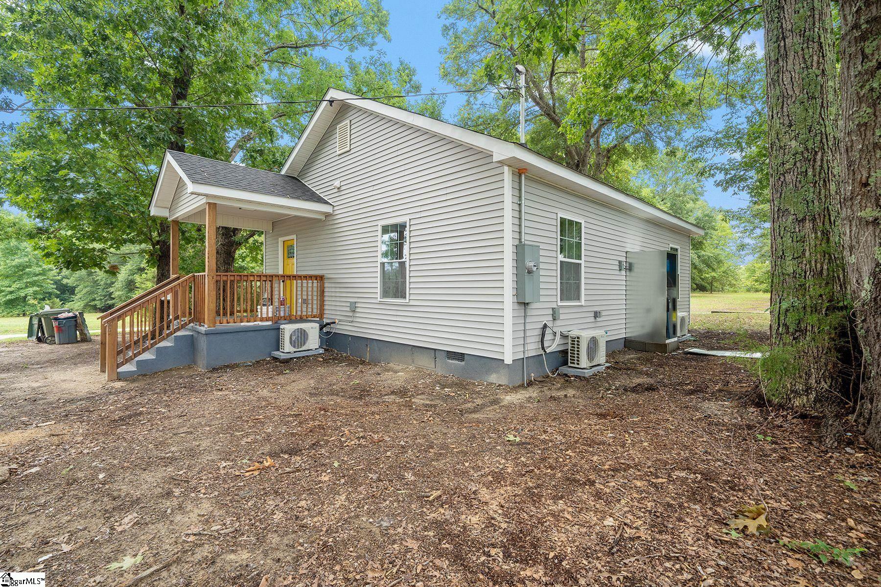 307 Lee Vaughn Road Simpsonville, SC 29681 - Photo 7 of 28 Gallery Image 7