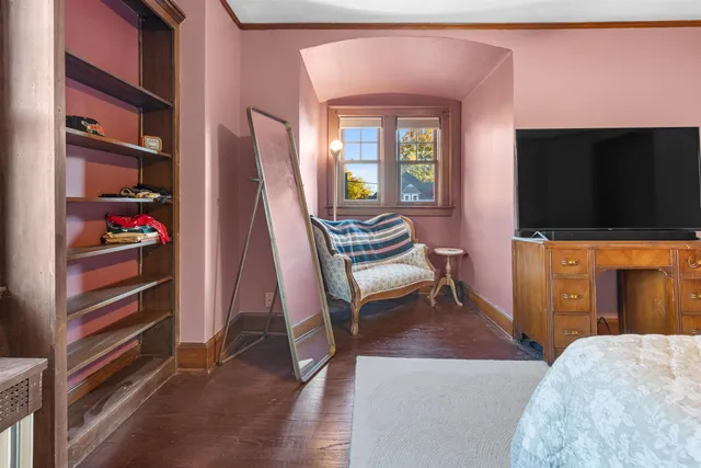 $225,000 | 2322 East State Street, Rockford, IL 61104