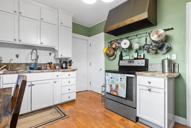 $225,000 | 2322 East State Street, Rockford, IL 61104