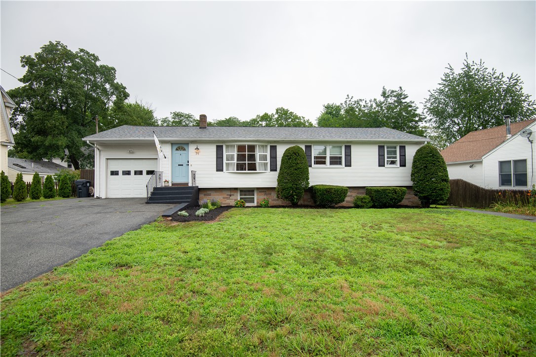 71 Benedict Road Warwick, RI 02888 - Photo 1 of 30 Gallery Image 1