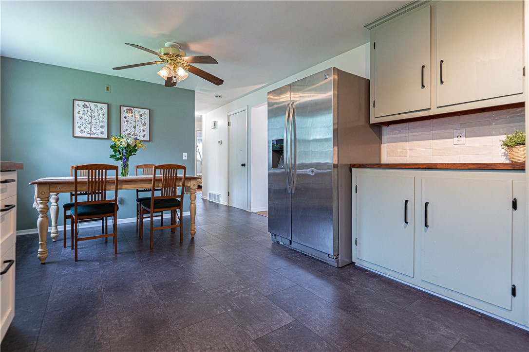 71 Benedict Road Warwick, RI 02888 - Photo 5 of 30 Gallery Image 5