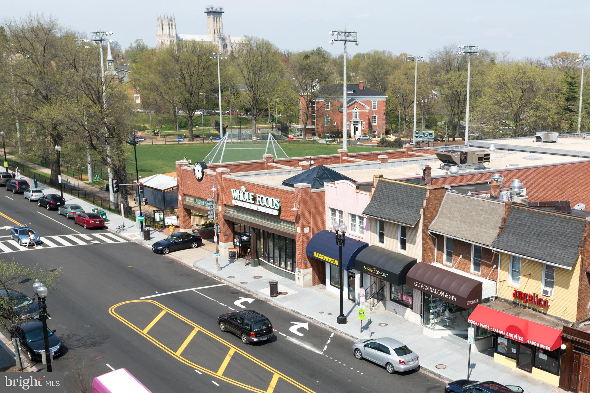 2501 Wisconsin Avenue Northwest, Unit 302 Washington, DC 20007 - Photo 29 of 33 a view of yard with patio