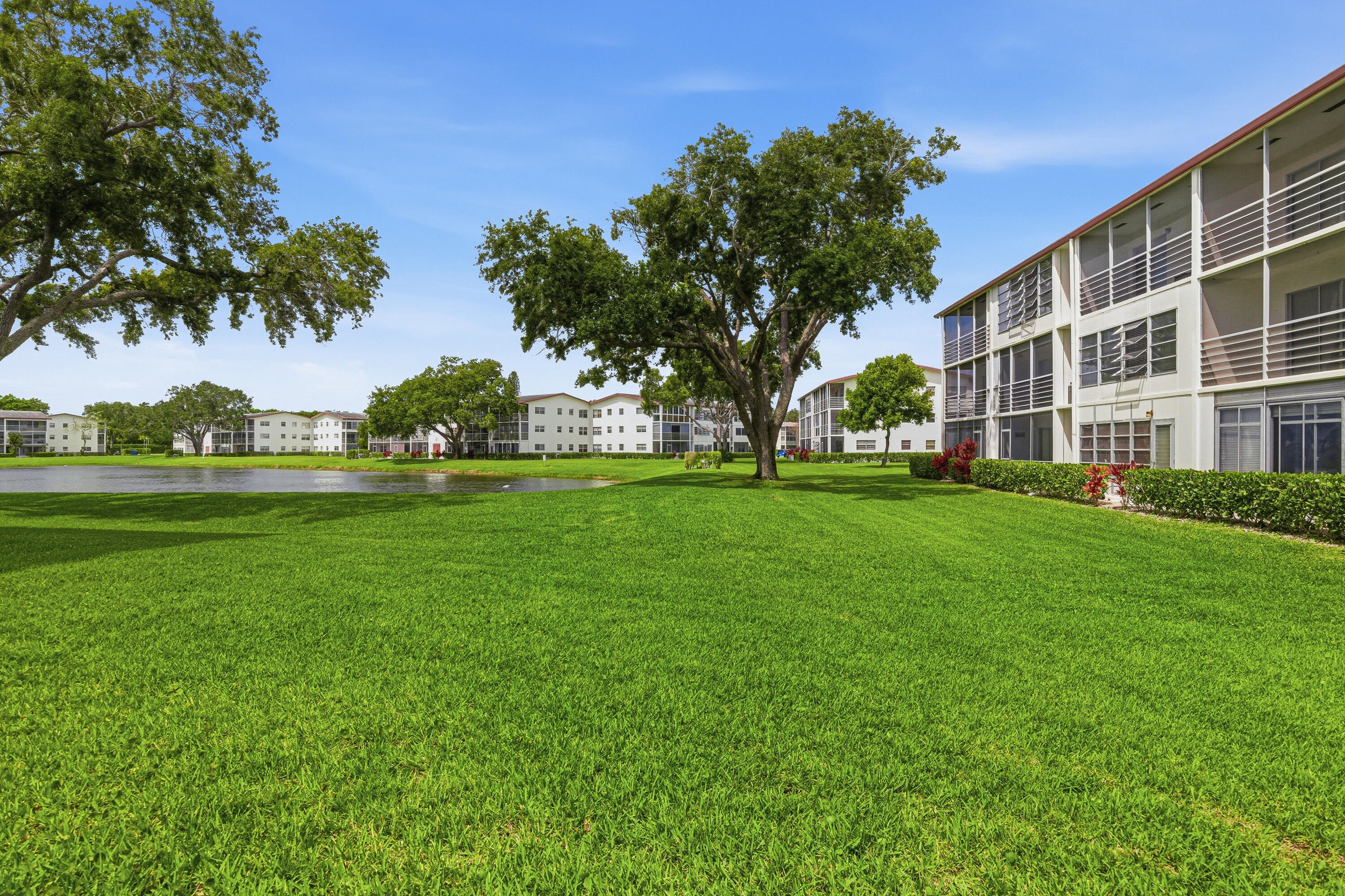 32 Fanshaw A, Unit 32 Boca Raton, FL 33434 - Photo 29 of 42 Back Building