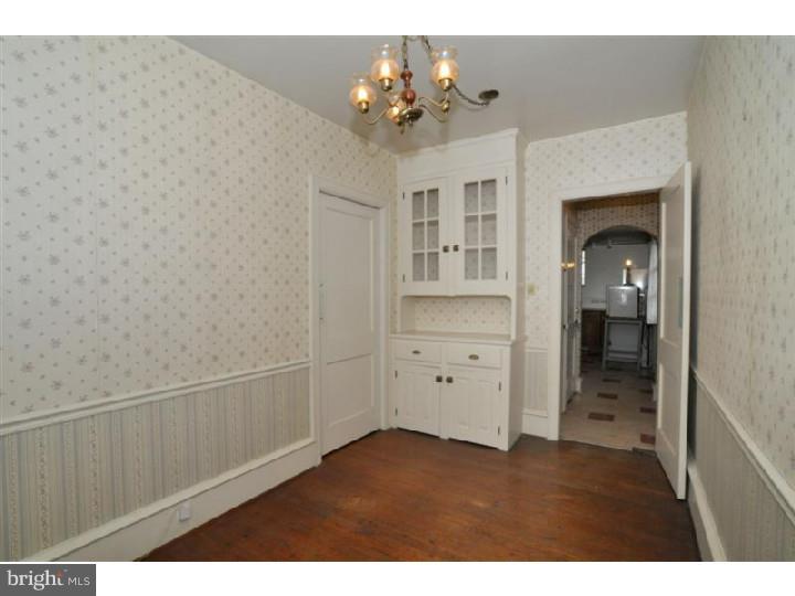 Breakfast Room