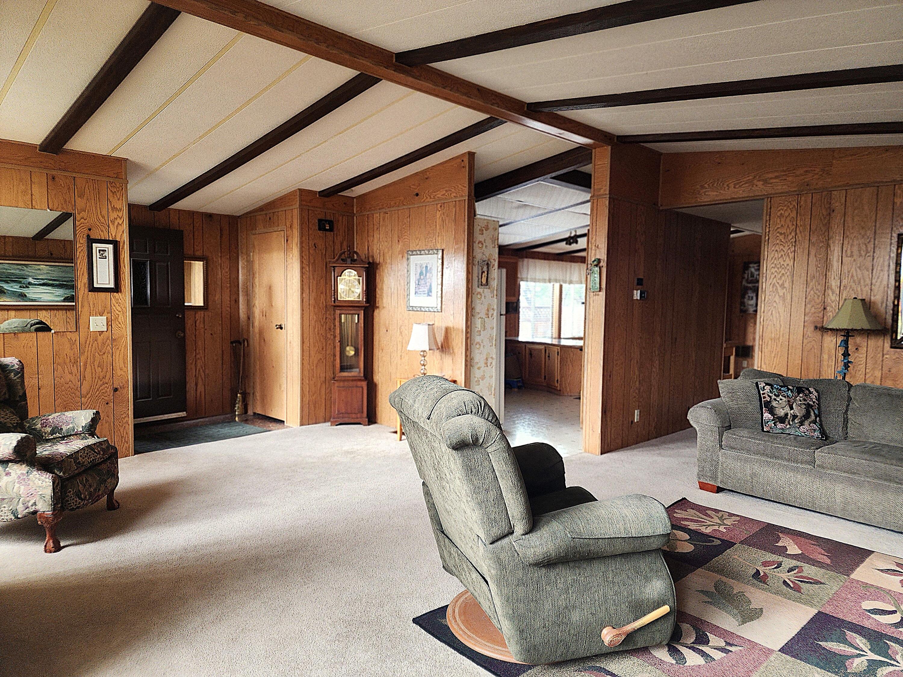 1001 Southeast 15th Street, Unit 34 Bend, OR 97702 - Photo 10 of 43 Living Room
