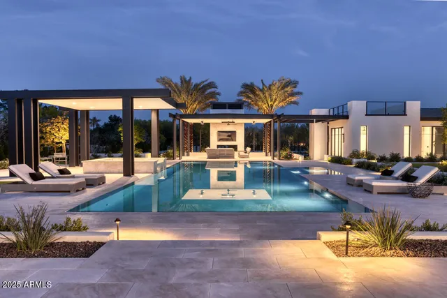 $21,800,000 | 5641 North Casa Blanca Drive, Paradise Valley, AZ 85253