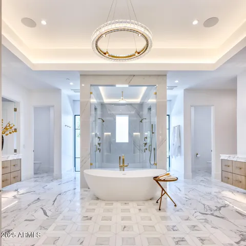 $21,800,000 | 5641 North Casa Blanca Drive, Paradise Valley, AZ 85253