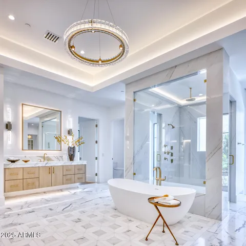 $21,800,000 | 5641 North Casa Blanca Drive, Paradise Valley, AZ 85253