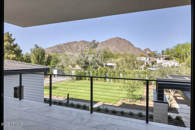 $21,800,000 | 5641 North Casa Blanca Drive, Paradise Valley, AZ 85253
