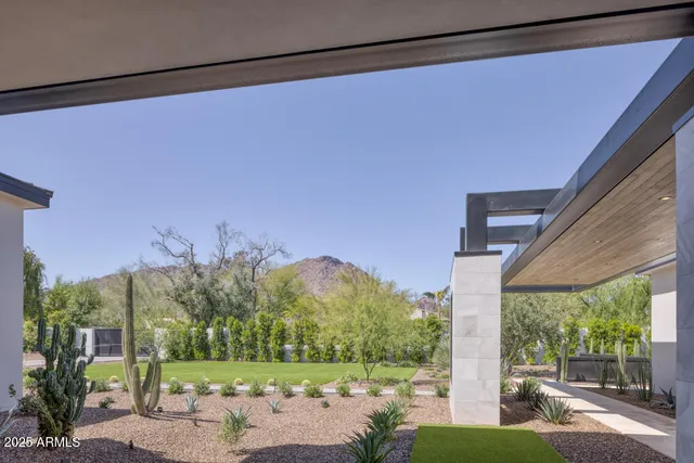 $21,800,000 | 5641 North Casa Blanca Drive, Paradise Valley, AZ 85253