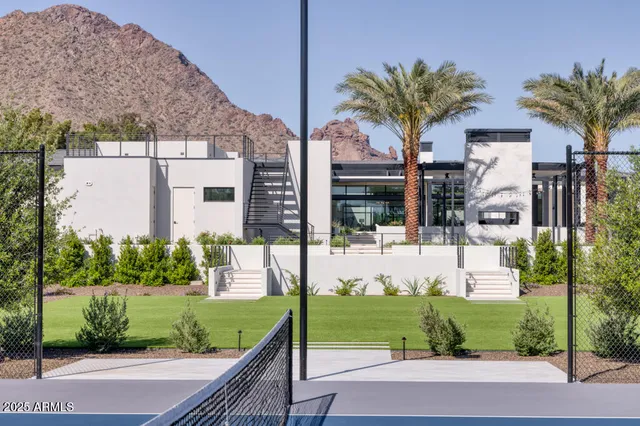 $21,800,000 | 5641 North Casa Blanca Drive, Paradise Valley, AZ 85253