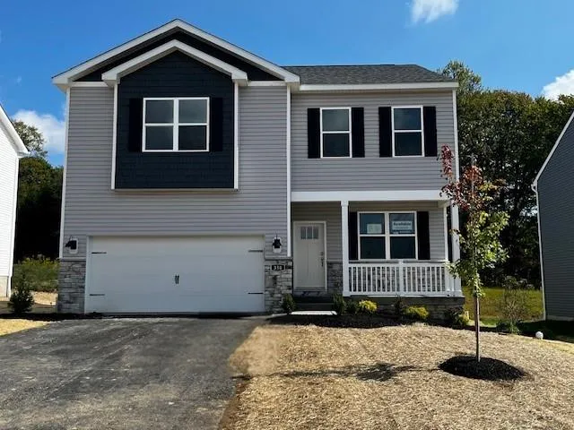 $399,990 | 350 Leslie Farms Drive, Evans City, PA 16033