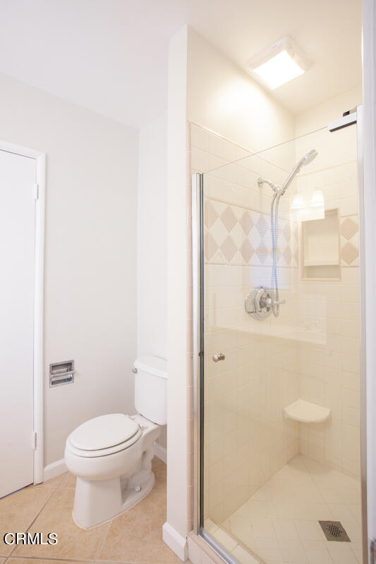 2345 Lambert Drive Pasadena, CA 91107 - Photo 10 of 25 a bathroom with a toilet and a shower