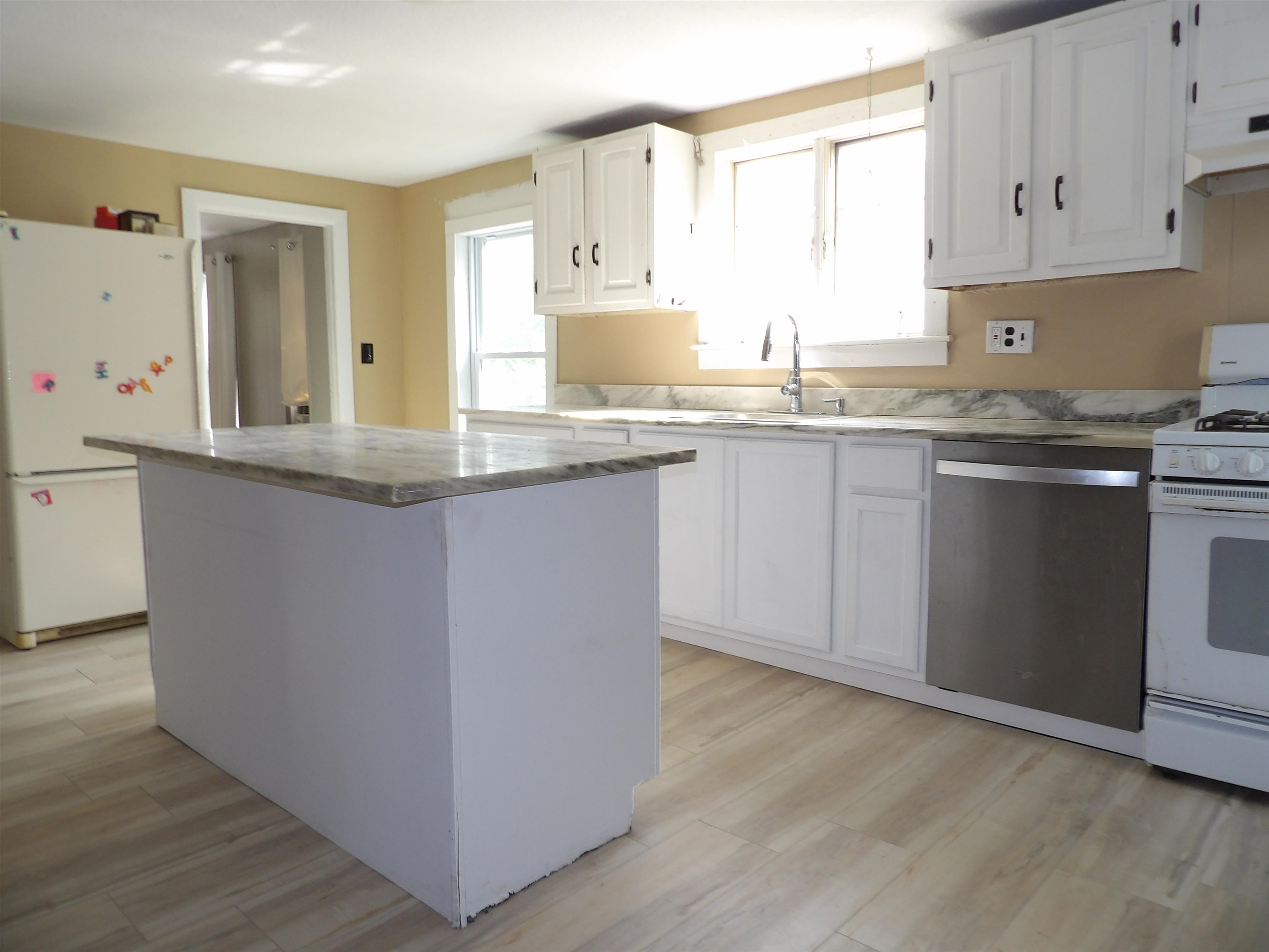 583 North Main Street Wallingford, VT 05773 - Photo 11 of 26