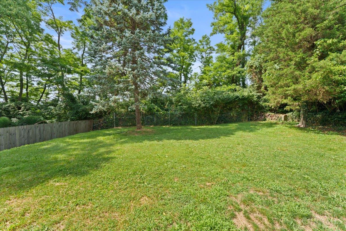 2304 East Galbraith Road Reading, OH 45237 - Photo 34 of 36