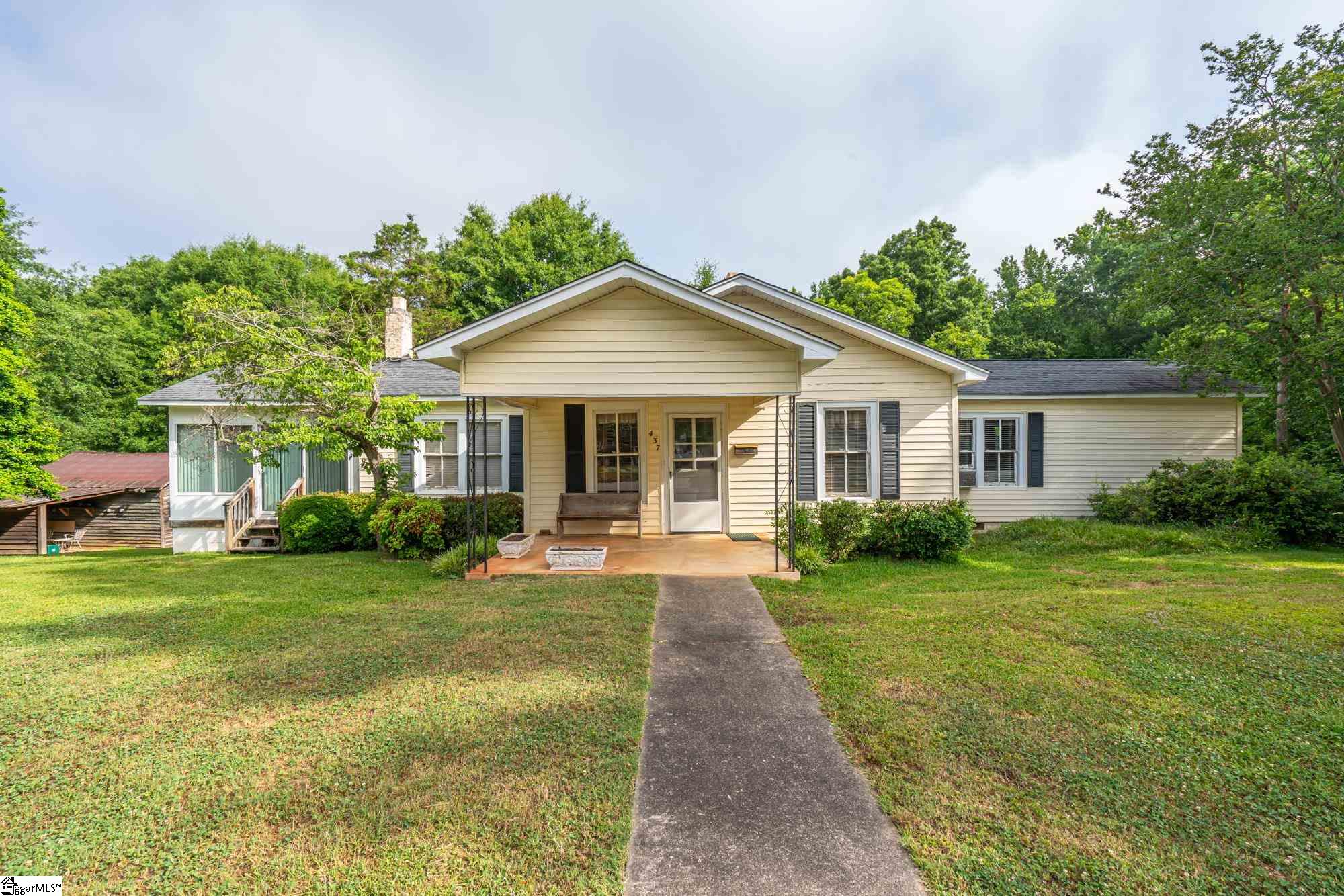 437 Meredith Street Central, SC 29630 - Photo 1 of 31 Gallery Image 1