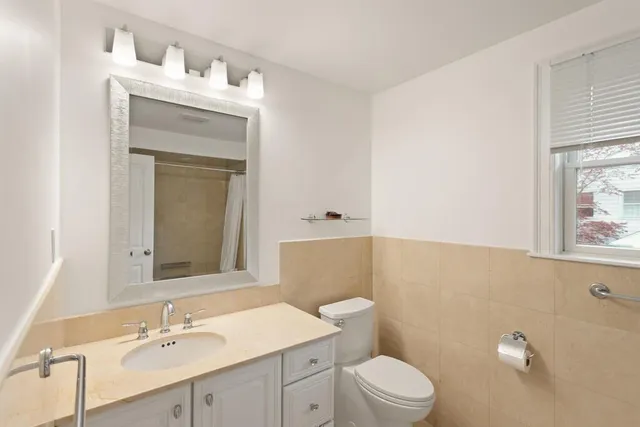 $16,900 | 150 Country Club Road, Newton, MA 02459