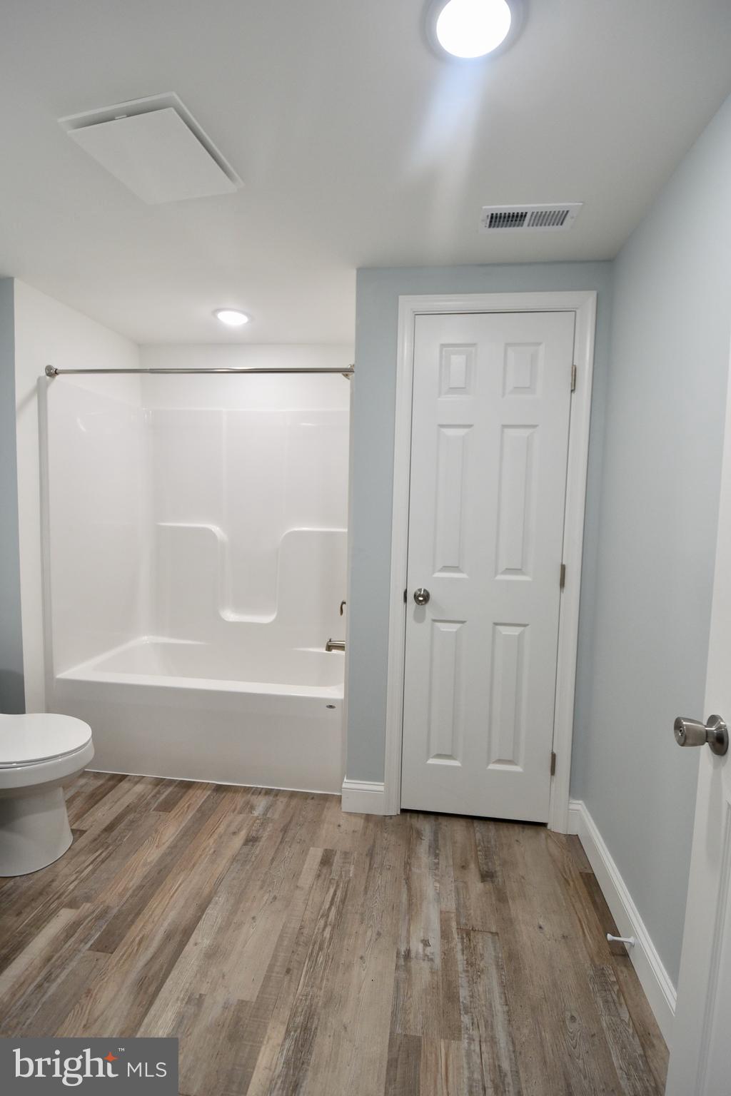 611 Main Street Sharptown, MD 21861 - Photo 21 of 37 Upstairs Full Bathroom Shower & Linen Closet