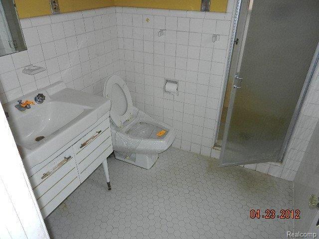 20203 Lichfield Road Detroit, MI 48221 - Photo 17 of 22 DSCN3321.JPG