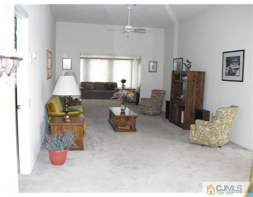 792 B Pompton Road Monroe Township, NJ 08831 - Photo 8 of 12 Gallery Image 8