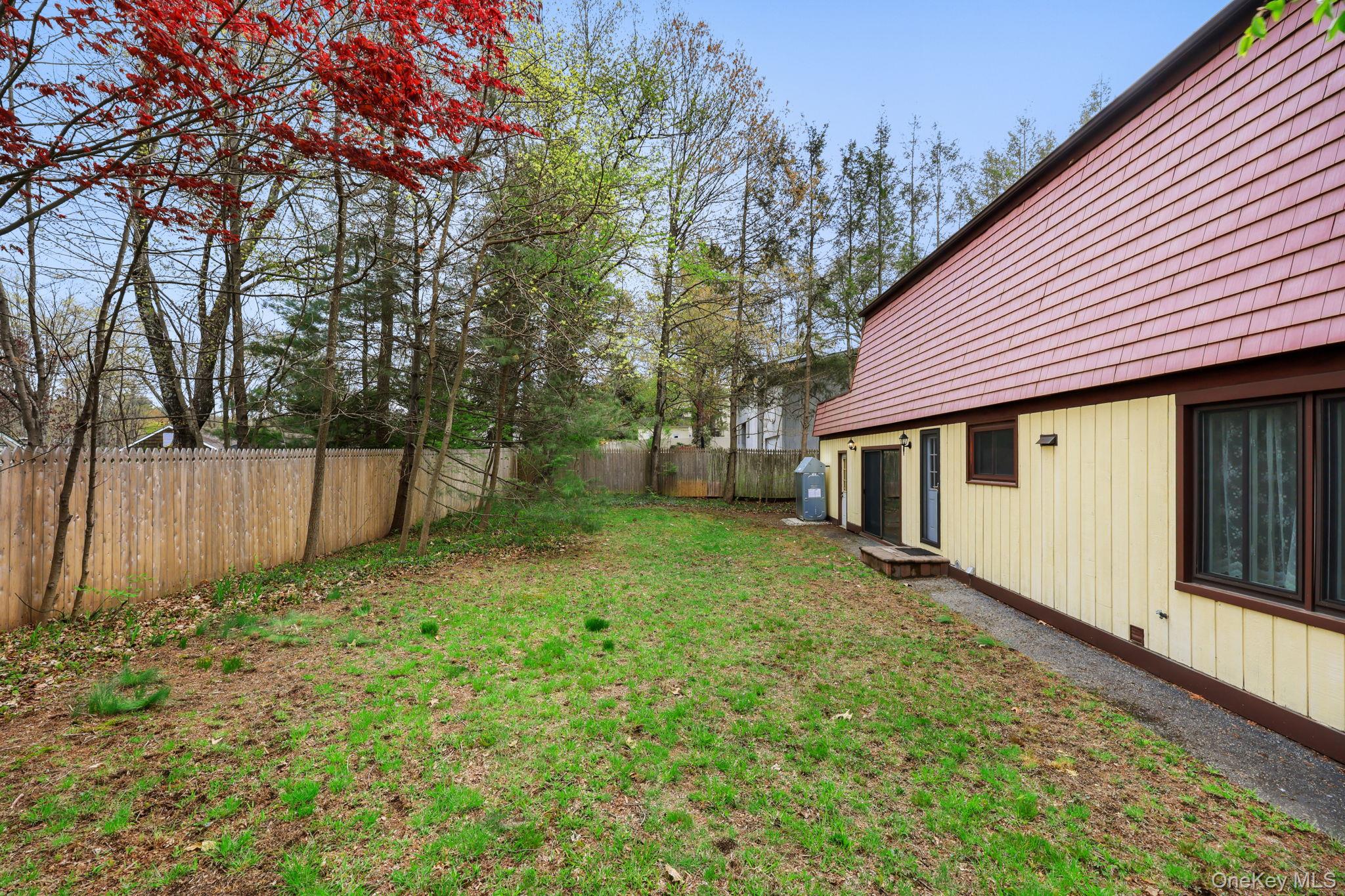 18 Ridge Road Mount Kisco, NY 10549 - Photo 7 of 43