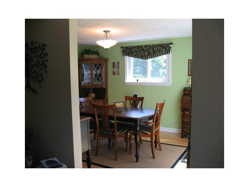 22 Black Point Road, Unit 3E Scarborough, ME 04074 - Photo 14 of 34 Dining Room.