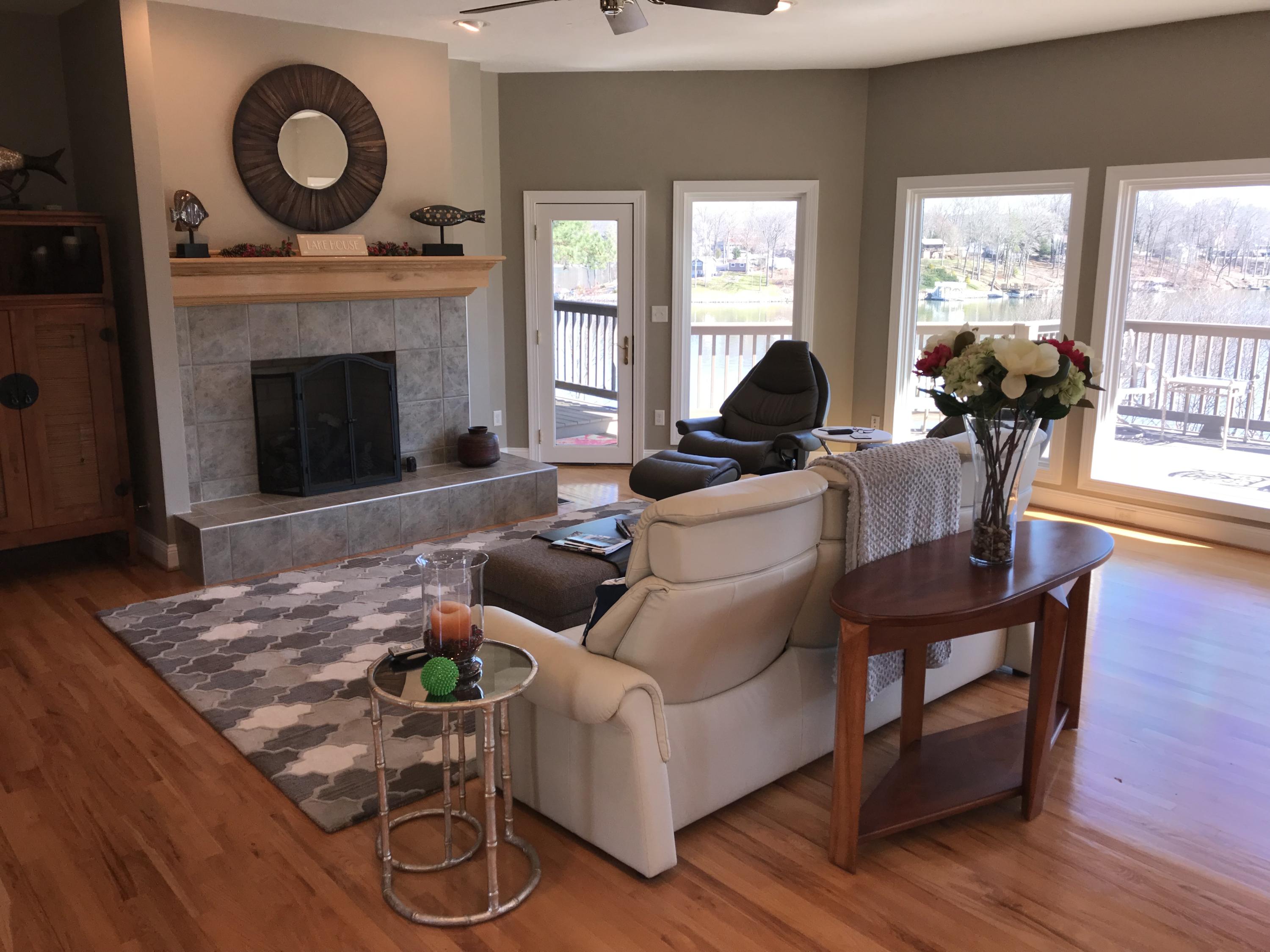 6298 Horseshoe Bend Road Goodview, VA 24095 - Photo 11 of 50 Living Area