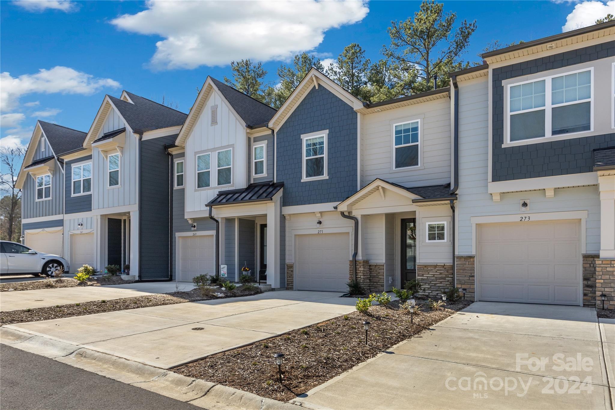 271 Brooks Springs Drive Fort Mill, SC 29708 - Photo 3 of 38 a front view of a house with yard