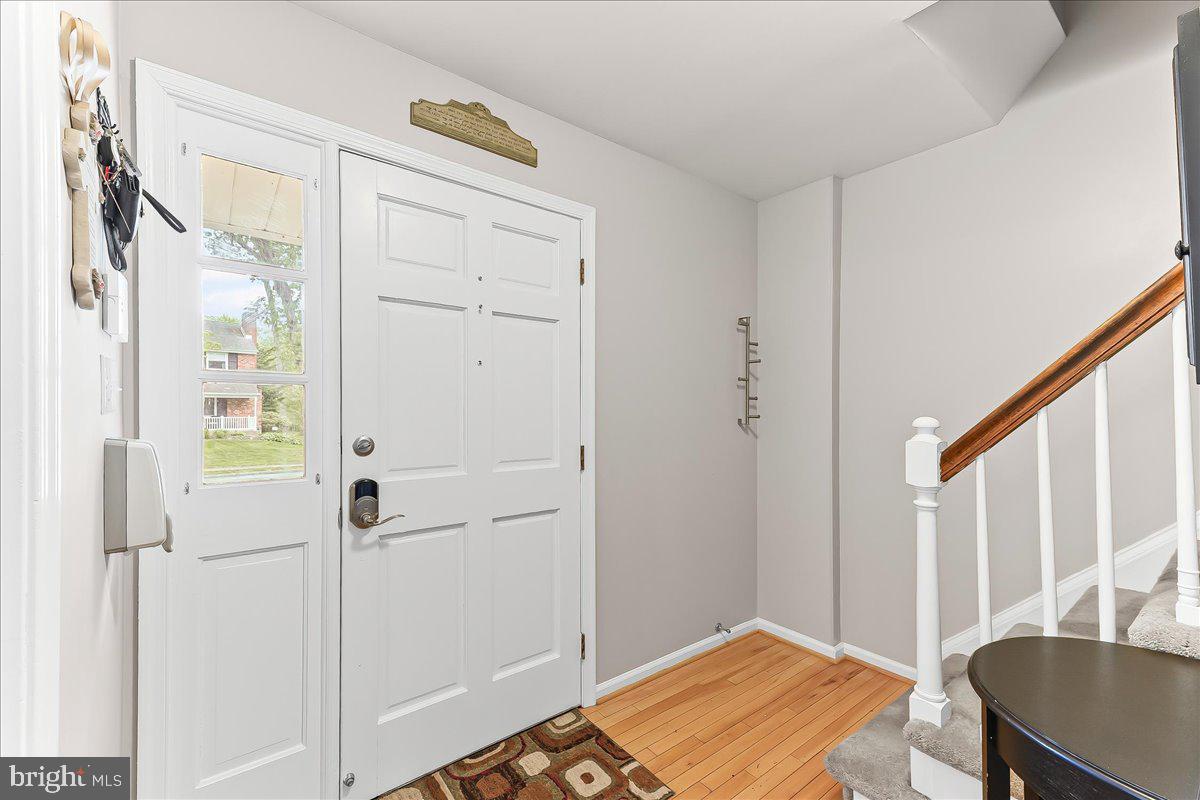 208 Rambling Way Springfield, PA 19064 - Photo 4 of 39 a bedroom with a bed and a window