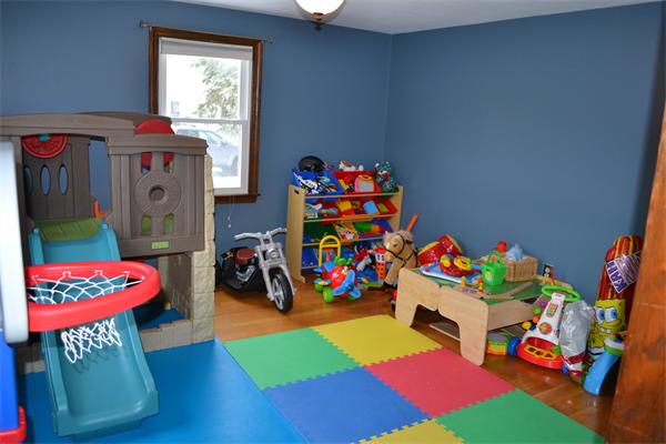 11 Old Farm Road Mansfield, MA 02048 - Photo 27 of 29 Gallery Image 27