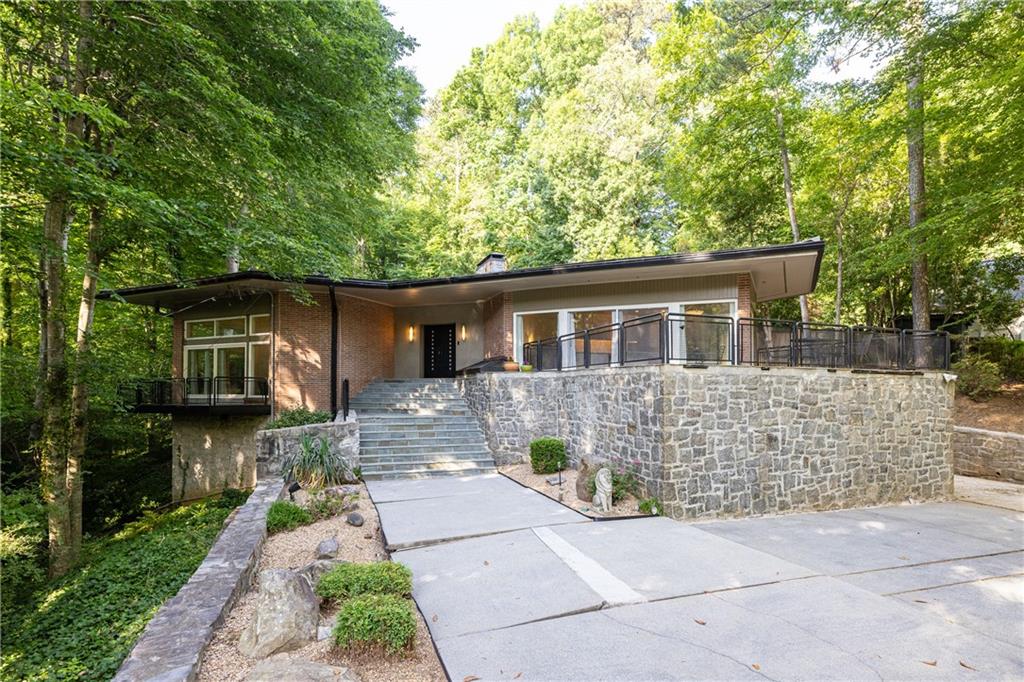 770 Kings Way Northwest Atlanta, GA 30327 - Photo 3 of 49