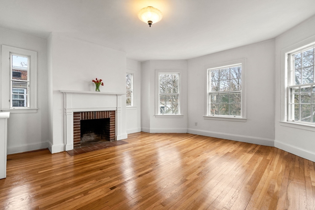 41 Linnaean Street, Unit 45 Cambridge, MA 02138 - Photo 3 of 20