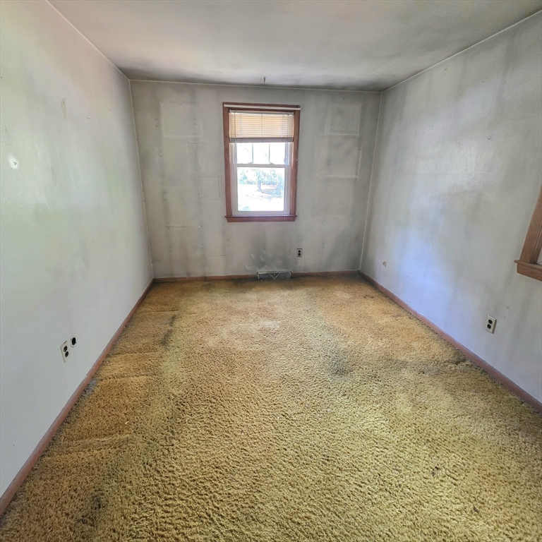 109 Richard Road Hanson, MA 02341 - Photo 12 of 23 Gallery Image 12