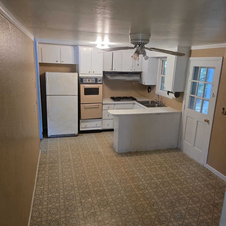 109 Richard Road Hanson, MA 02341 - Photo 3 of 23 Gallery Image 3
