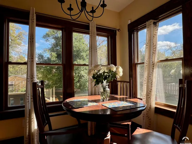 $420,000 | 1424 New York Street, Lawrence, KS 66044