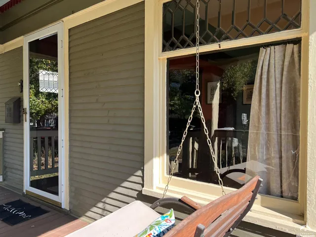 $420,000 | 1424 New York Street, Lawrence, KS 66044